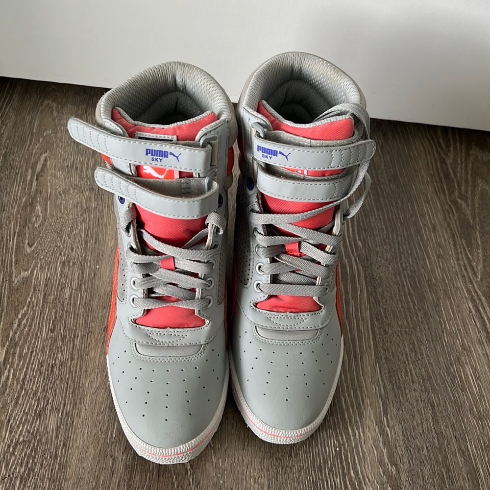 pumas Women's sky 2 Hightop